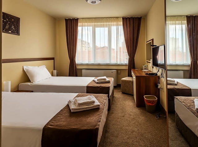 Хотел България - град Харманли | Хотели - снимка 5