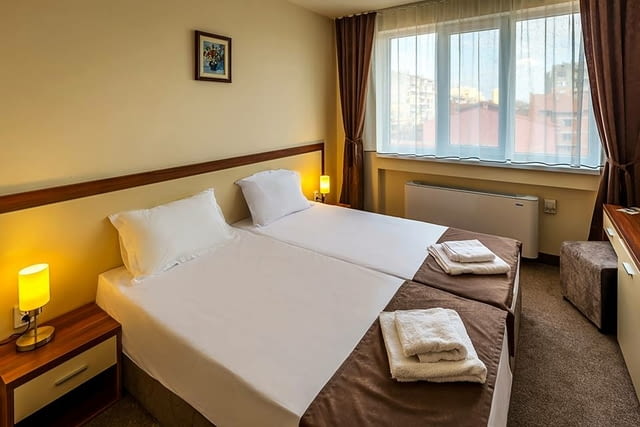 Хотел България - град Харманли | Хотели - снимка 6