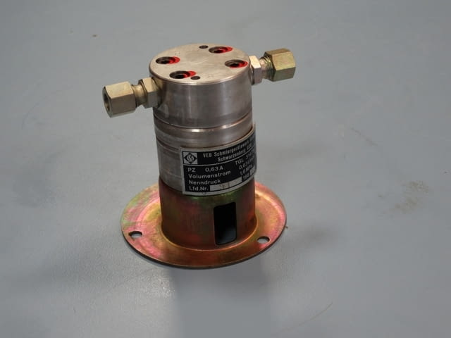 Хидравлична помпа VEP PZ-0.63A Машиностроене, На дребно - град Пловдив | Промишлено Оборудване - снимка 1