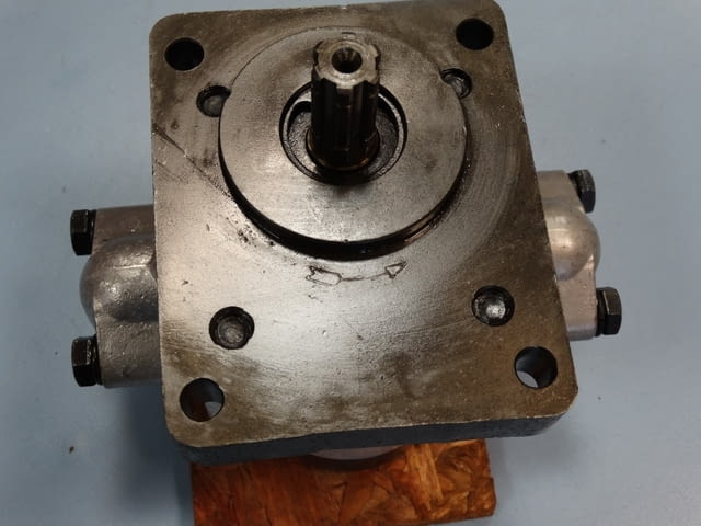 Хидравлична помпа 20A10X 126M Лека промишленост, На дребно - град Пловдив | Промишлено Оборудване - снимка 6