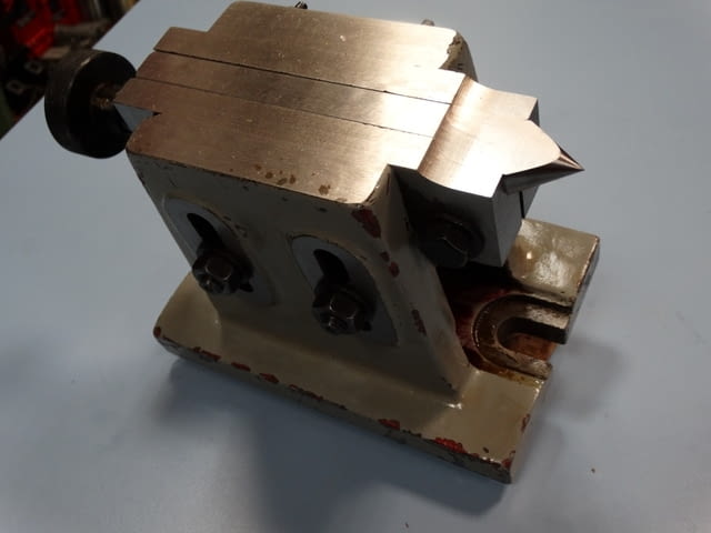 Подвижен център за фреза Машиностроене, На дребно - град Пловдив | Промишлено Оборудване - снимка 3