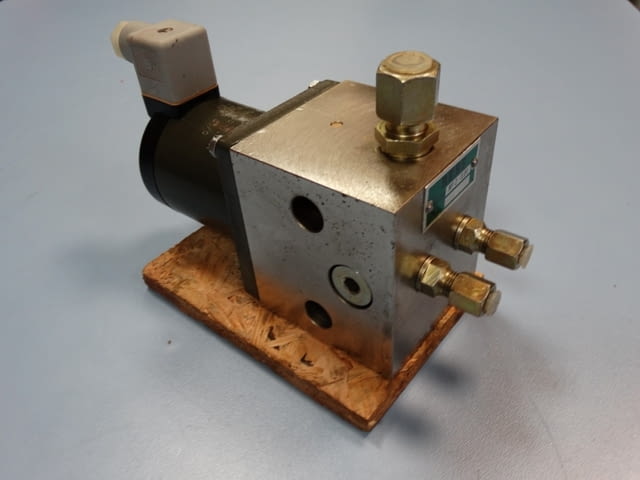 Хидравличен разпределител REBS Лека промишленост, На дребно - град Пловдив | Промишлено Оборудване - снимка 5