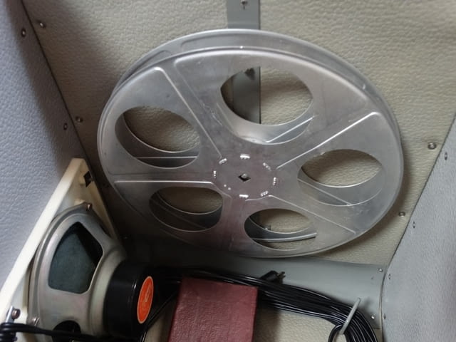 Кинопроектор VARIMEX 122 - град Пловдив | Антикварни Предмети - снимка 11