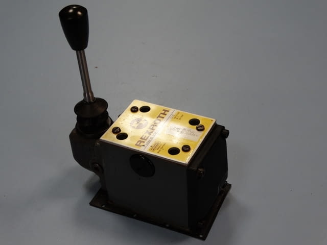 Хидравличен разпределител Rexroth 4 WMM 10 G 10, град Пловдив | Промишлено Оборудване - снимка 1