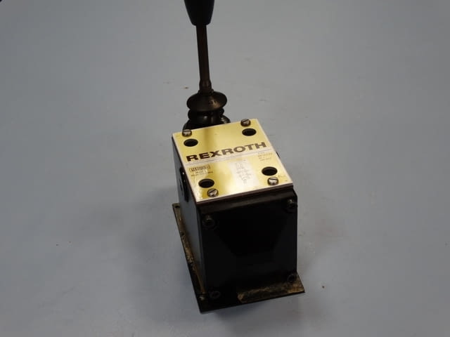 Хидравличен разпределител Rexroth 4 WMM 10 G11, град Пловдив | Промишлено Оборудване - снимка 2