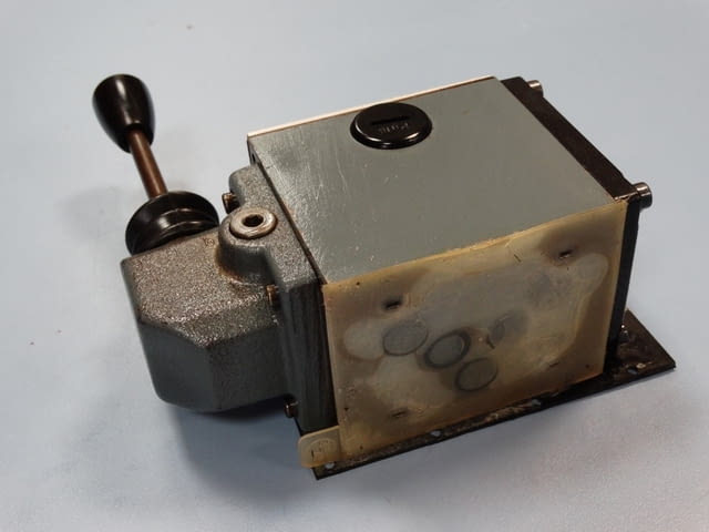 Хидравличен разпределител Rexroth 4 WMM 10 G11, град Пловдив | Промишлено Оборудване - снимка 7