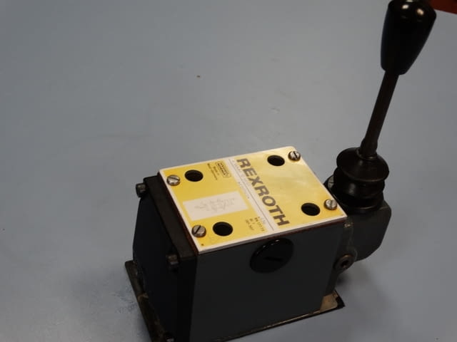 Хидравличен ръчен разпределител Rexroth 4 WMM 10 H11/F, град Пловдив | Промишлено Оборудване - снимка 3