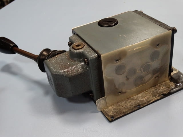 Хидравличен ръчен разпределител Rexroth 4 WMM 10 H11/F, град Пловдив | Промишлено Оборудване - снимка 8