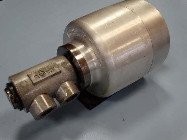 Пневмозатегач RÖHM - град Пловдив | Инструменти - снимка 4