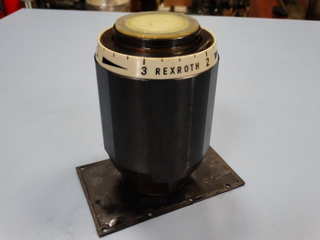 Възвратен клапан Rexroth МК 2561.2 Тежка промишленост, На дребно - град Пловдив | Промишлено Оборудване - снимка 1