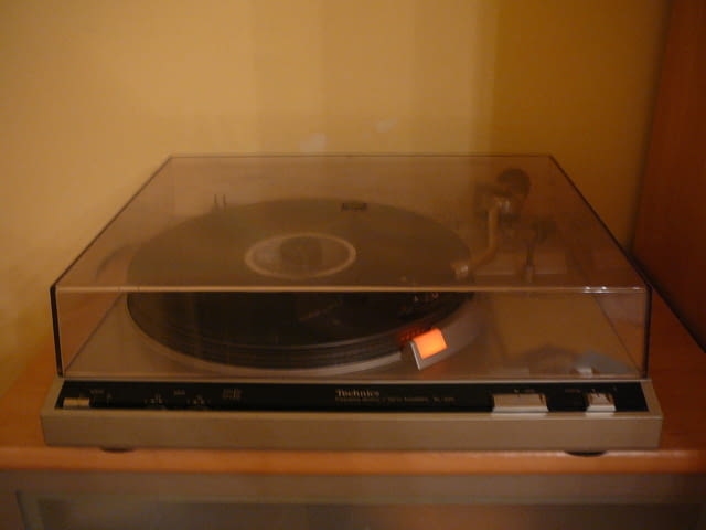 Technics sl-220 - град Пазарджик | Ресийвъри / Усилватели - снимка 1