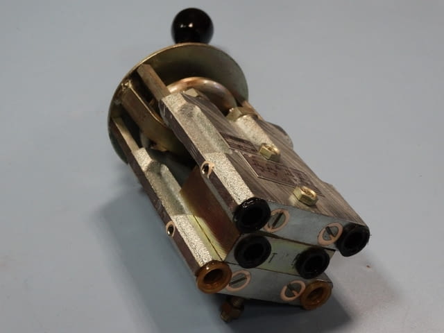 Хидравличен джойстик ORSTA 4-позиционен, град Пловдив | Промишлено Оборудване - снимка 5