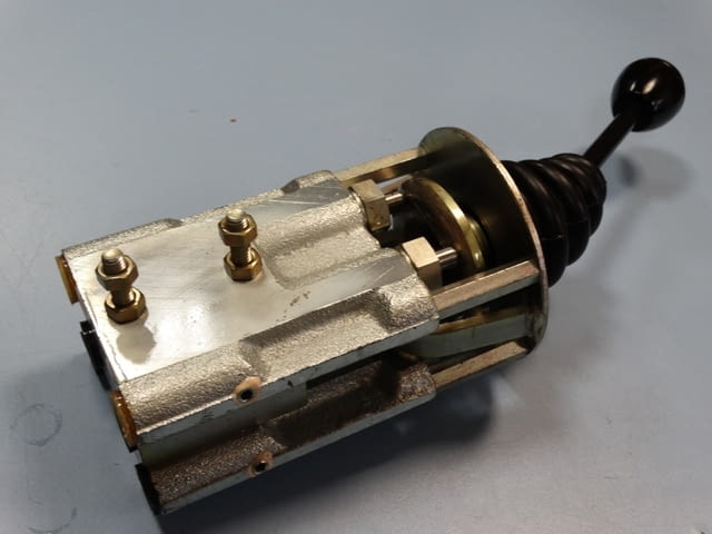 Хидравличен джойстик ORSTA 4-позиционен, град Пловдив | Промишлено Оборудване - снимка 9