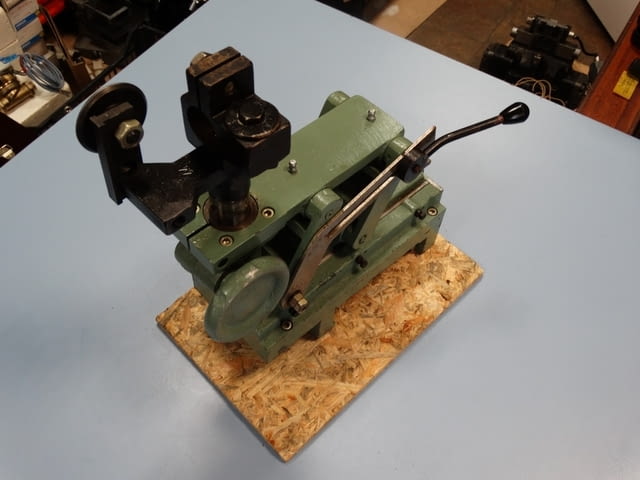 Приспособление за заточна машина Машиностроене, На дребно - град Пловдив | Промишлено Оборудване - снимка 4