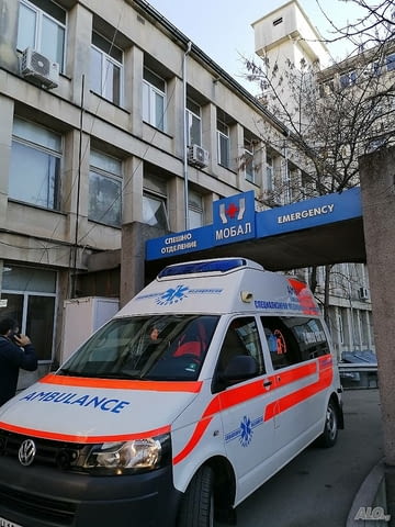 Специализиран медицински транспорт с частна линейка-РЕАНИМОБИЛ - снимка 1