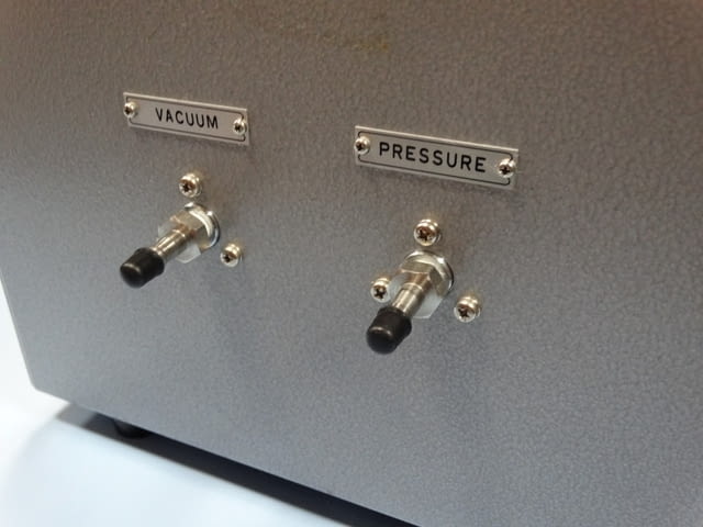 Лабораторен стенд за манометри YOKOHAMA PM41, град Пловдив | Машини / Съоръжения - снимка 9