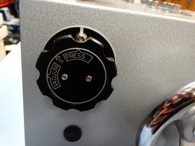 Лабораторен стенд за манометри YOKOHAMA PM41, град Пловдив | Машини / Съоръжения - снимка 11