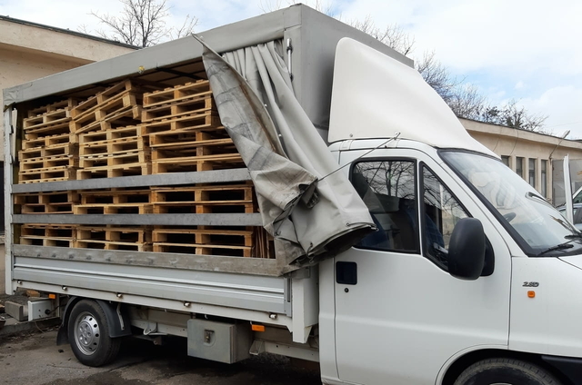 Транспортни услуги В страната, Извозване на строителни отпадъци, Транспорт на битова техника, Транспорт на мебели, Извозване на битова техника, Извозване на стари мебели, Извозване на строителни отпадъци, 2000 т - град Русе | Транспортни / Хамалски - снимка 1