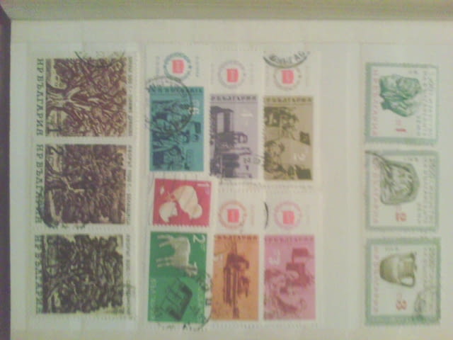 Продавам колекция български и чужди марки в класьори, град Бургас | Филателия - снимка 1