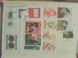 Продавам колекция български и чужди марки в класьори