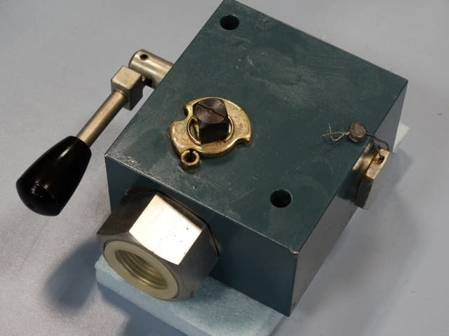 Хидравличен кран BOSCH Тежка промишленост, На дребно - град Пловдив | Промишлено Оборудване - снимка 4