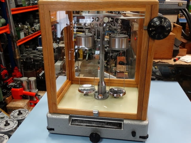 Аналитична везна ретро Химическа промишленост, На дребно - град Пловдив | Промишлено Оборудване - снимка 4