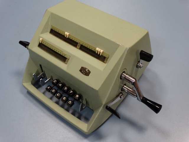 Сметачна машина KR 13 - city of Plovdiv | Antiques - снимка 9