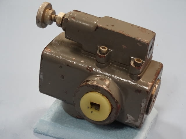 Хидравличен клапан 20-2001 Тежка промишленост, На дребно - град Пловдив | Промишлено Оборудване - снимка 3