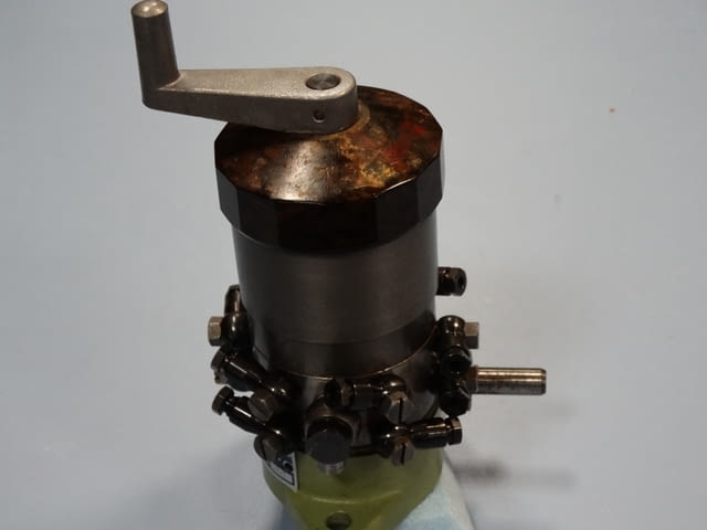 Смазочна станция VEB DERN TGL 32526 Машиностроене, На дребно - град Пловдив | Промишлено Оборудване - снимка 2