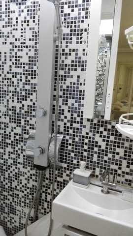 Нощувки в центъра на София Интернет, Кабелна, Обзаведено, Телевизор, Централна част, До автобусна спирка, До заведение, До метро, До парк, До училище, До хранителен магазин - град София | Квартири / Нощувки - снимка 10