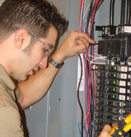 Ремонт на битова техника - град Пловдив | Електро Услуги - снимка 1