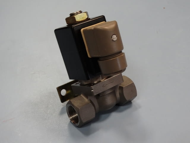 Магнет-вентил Burkert VAG 1/2 Химическа промишленост, На дребно - град Пловдив | Промишлено Оборудване - снимка 1