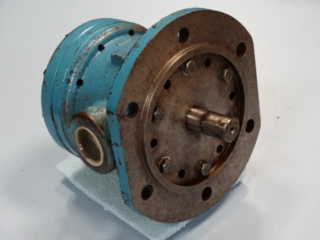 Хидравлична помпа Vickers V135 U 20LH Тежка промишленост, На дребно - град Пловдив | Промишлено Оборудване - снимка 1