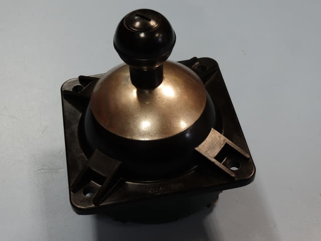 Превключвател КП4-2У4 Лека промишленост, На дребно - град Пловдив | Промишлено Оборудване - снимка 1