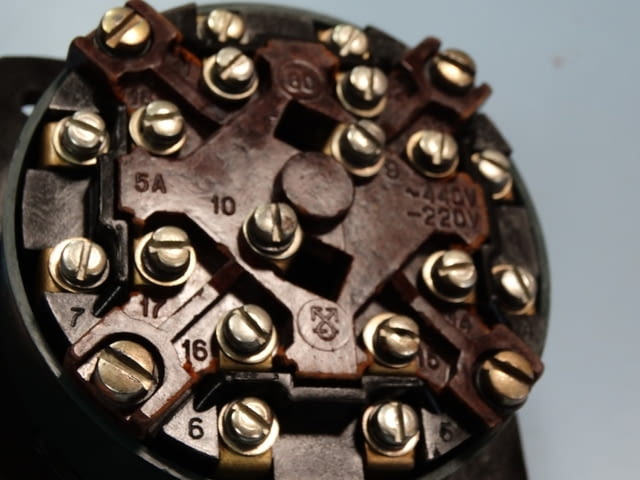 Превключвател КП4-2У4 Лека промишленост, На дребно - град Пловдив | Промишлено Оборудване - снимка 5