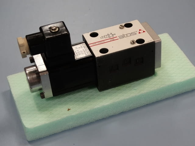 Хидравличен разпределител ATOS DHE-632/2/60, град Пловдив | Промишлено Оборудване - снимка 1