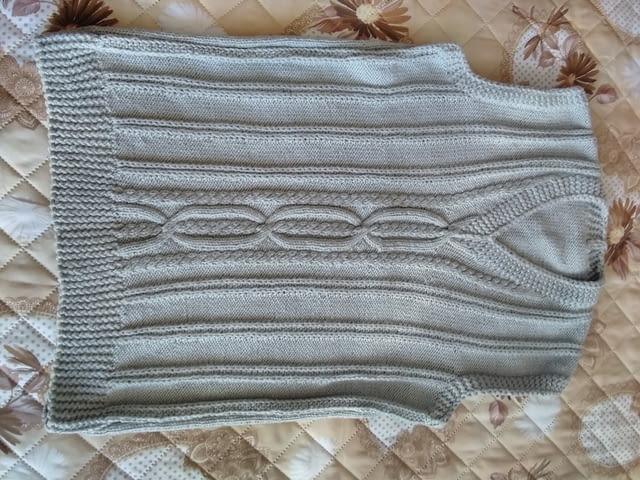 Мъжки ръчно плетен пуловер от естествена прежда Сив, Вълна, Пуловер - град Поморие | Мъжки Дрехи