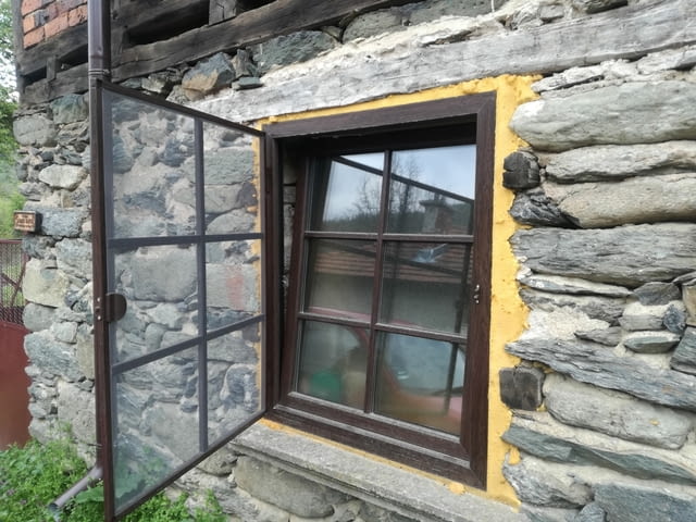 Билдинг ООД - град Монтана | Дограма и врати - снимка 1