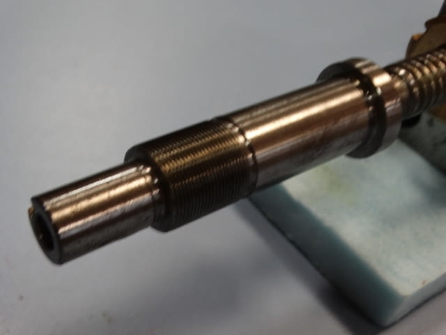 Винт за напречен супорт за струг C13 - град Пловдив | Машини / Съоръжения - снимка 5