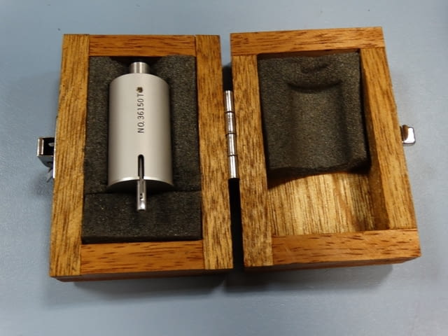 Уред за измерване на грапавост грапавомер Mitutoyo SURFTEST III - снимка 7