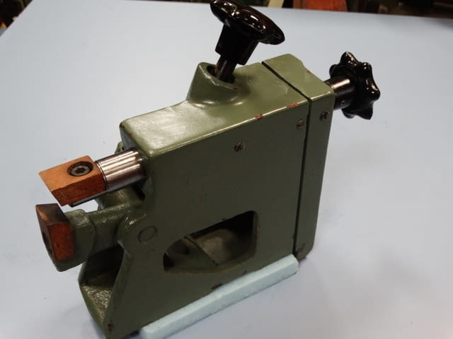 Подвижен люнет за шлайф Машиностроене, На дребно - град Пловдив | Промишлено Оборудване - снимка 2