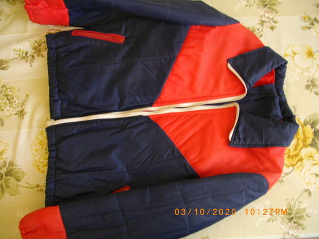 . Продавам дамска грейка от 2 части Есен/Зима, L, Спортен - град София | Дамски Дрехи - снимка 2