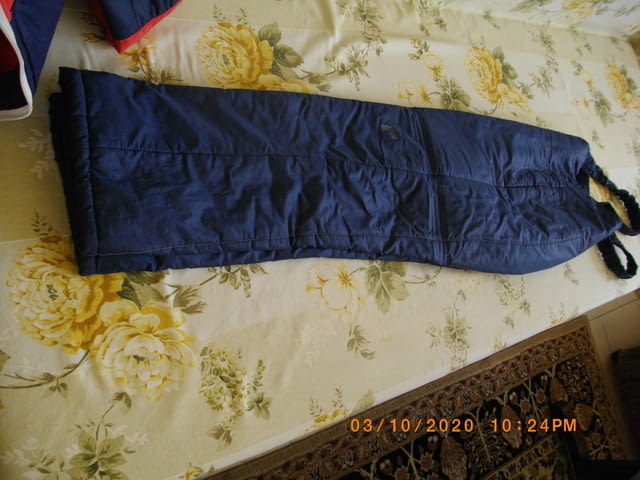 . Продавам дамска грейка от 2 части Есен/Зима, L, Спортен - град София | Дамски Дрехи - снимка 3