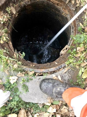 Почистване на септични ями. отпушване на канали, шахти., city of Varna | Cleaning - снимка 1