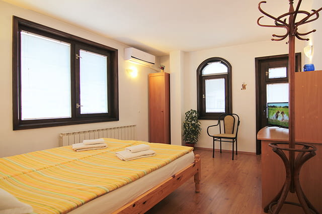 Апартаменти за нощувки с перфектни условия в центъра на Пловдив - снимка 3