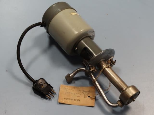 Помпа лабораторна VEB TYP 313-0-50 Химическа промишленост, На дребно - град Пловдив | Промишлено Оборудване - снимка 1