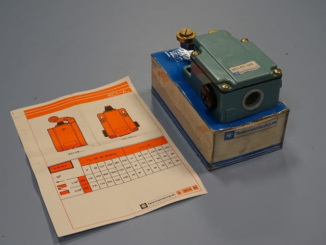 Изключвател Telemecanique XC1.AC 126 Енергетика, На дребно - град Пловдив | Промишлено Оборудване - снимка 1