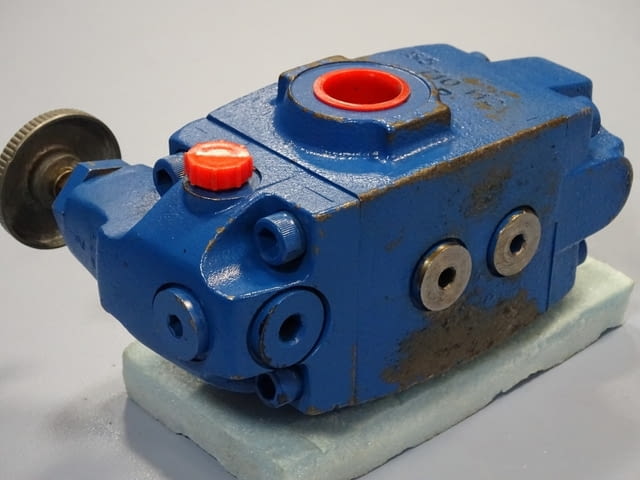 Хидравличен вентил Vickers XT 06 3F 23UB, град Пловдив | Промишлено Оборудване - снимка 6