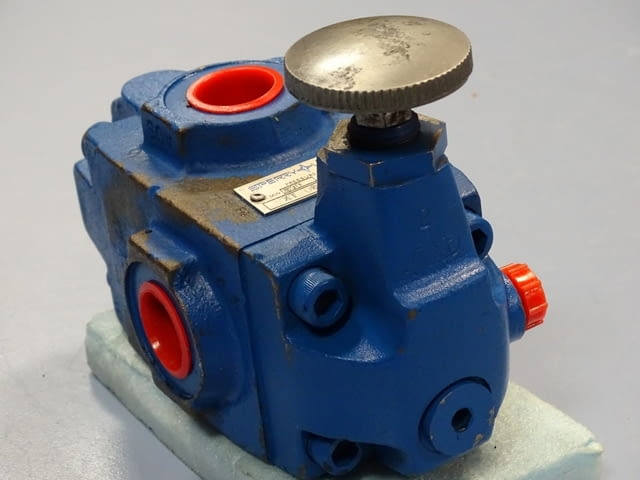 Хидравличен вентил Vickers XT 06 3F 23UB, град Пловдив | Промишлено Оборудване - снимка 8