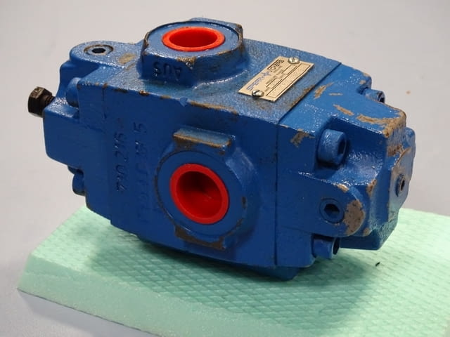 Вентил хидравличен Vickers RCT 06 D1 23UB, град Пловдив | Промишлено Оборудване - снимка 1